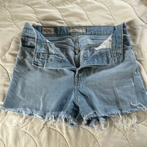 Levi’s 501 button front shorts
